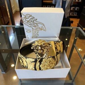 Versace Barocco / Black Reversible leather belt Gold Buckle w/ Box & Dust Bag